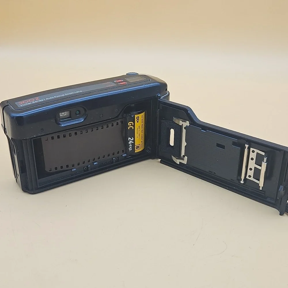 Vivitar 300Z Zoom 35mm Point & Shoot Film Camera Tested Works